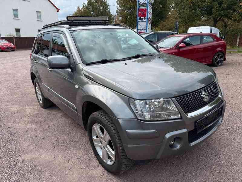 Suzuki Grand Vitara 2.0i Comfort 4x4 benzín 103kw - foto 1