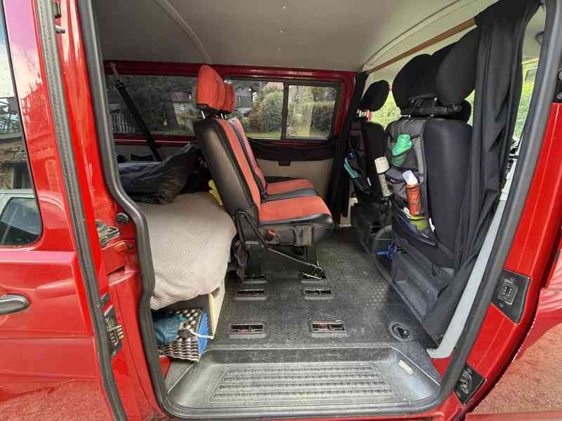 VW T5 2.0 TDI 103 kW,7 míst,2. majitel,CZ původ, 191 tis km - foto 13