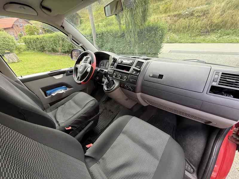 VW T5 2.0 TDI 103 kW,7 míst,2. majitel,CZ původ, 191 tis km - foto 10