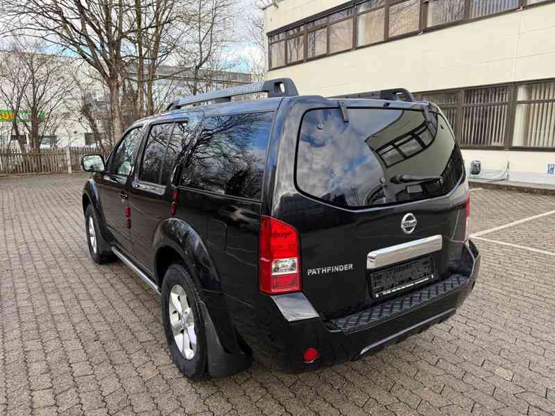 Nissan Pathfinder 2.5 dCi LE 4x4 Aut. 140kw - foto 10