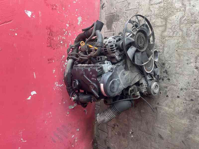 Motor 1,9TDI PD 96 KW VW Passat typ AVF kompletní - foto 1