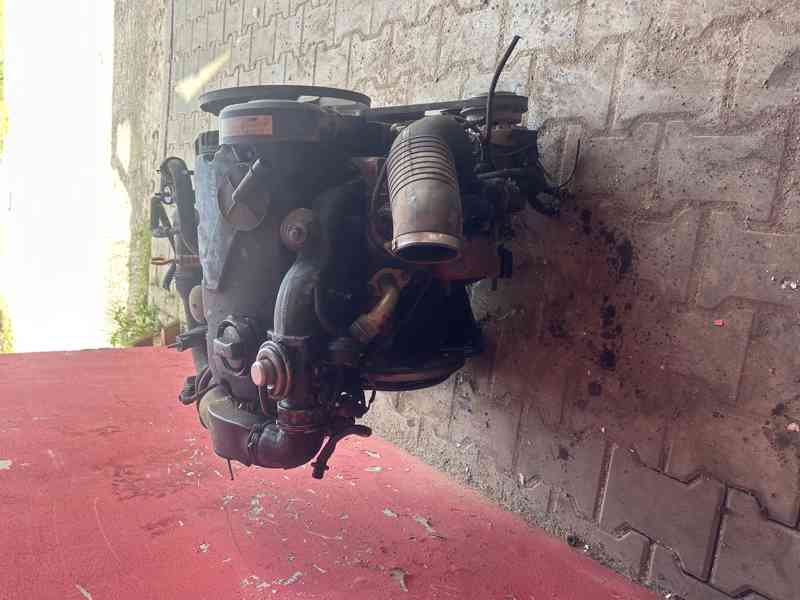 Motor 1,9TDI PD 96 KW VW Passat typ AVF kompletní - foto 2