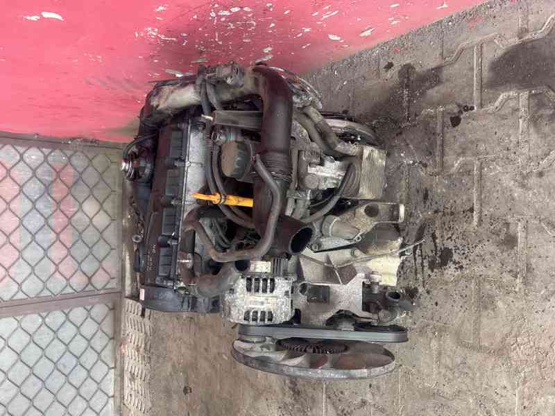 Motor 1,9TDI PD 96 KW VW Passat typ AVF kompletní - foto 3