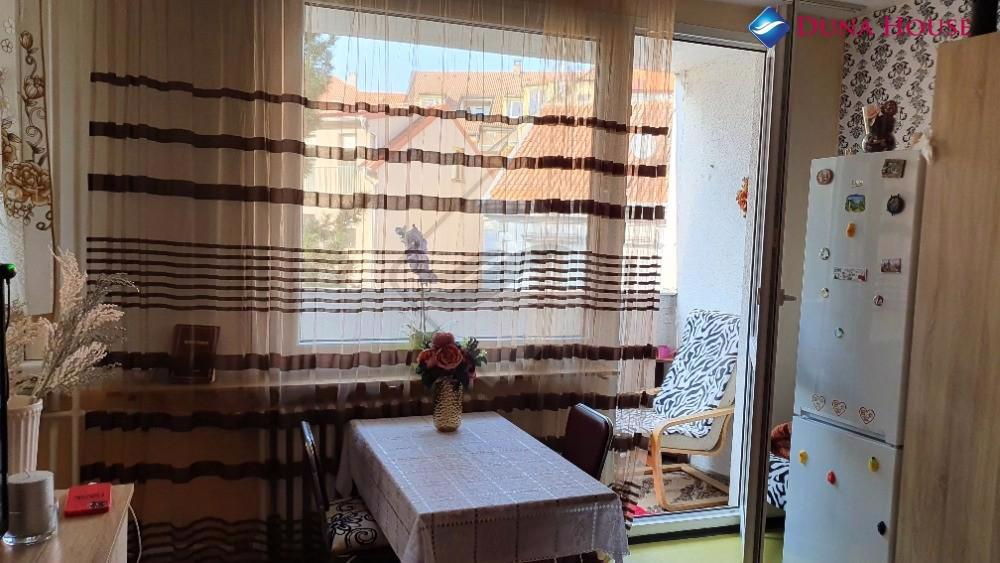 Prodej bytu 1 + KK/L, 31,8 m2, Slaný. - foto 2