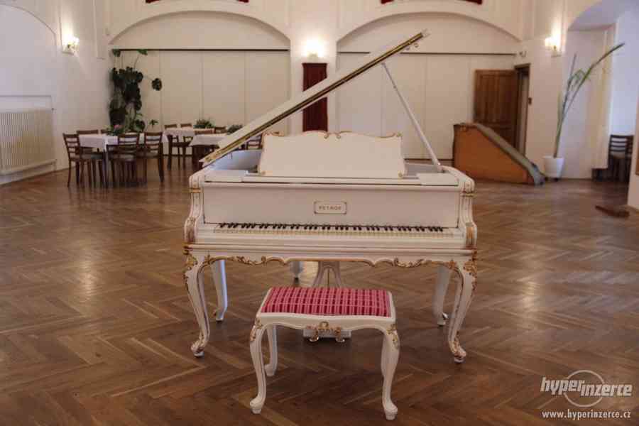 Luxusní klavír Petrof rokoko model IV, 174 cm - foto 1