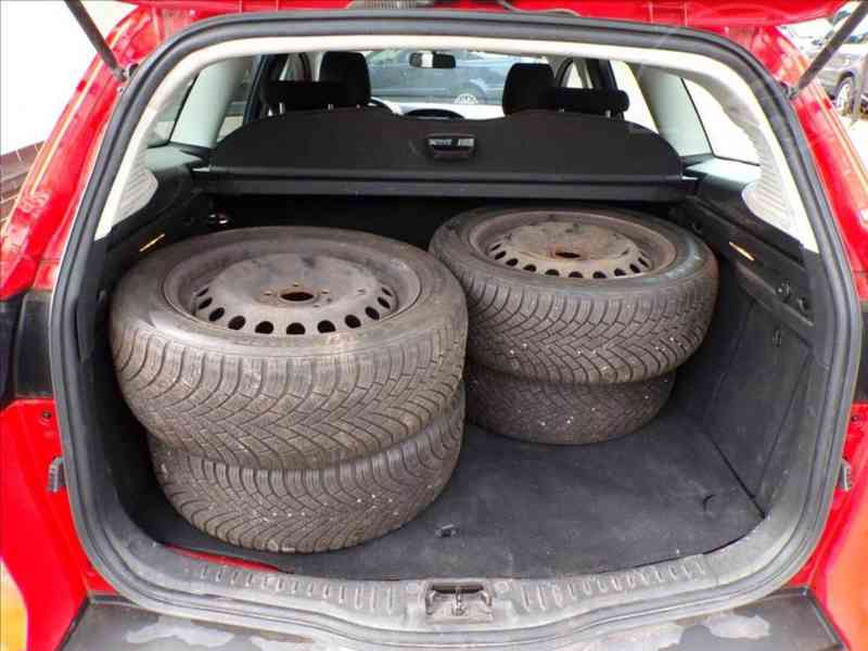 Ford Focus 1,0 EcoBoost TEMPOMAT,DIGI.KLIMA - foto 9