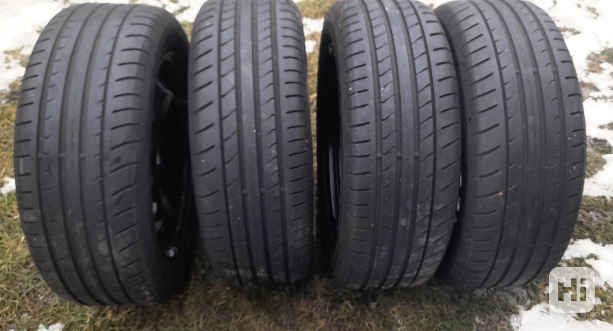 Pneumatiky Dunlop 205/55 R 16 s disky Octávia III - foto 1