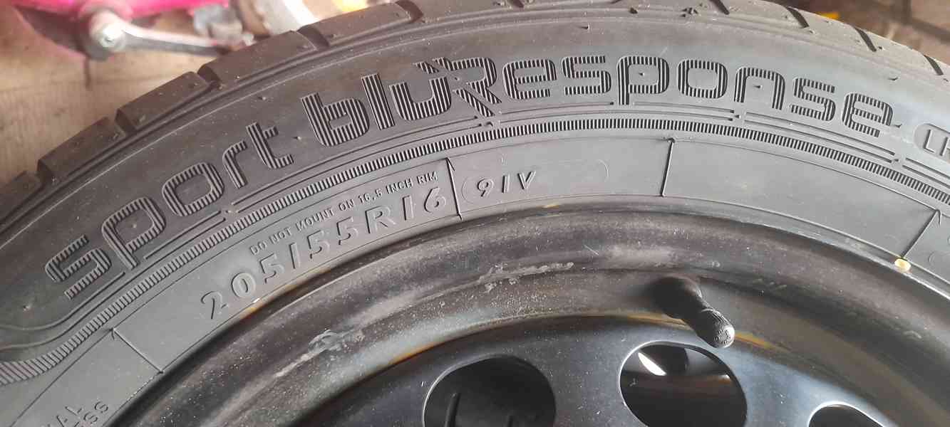 Pneumatiky Dunlop 205/55 R 16 s disky Octávia III - foto 4