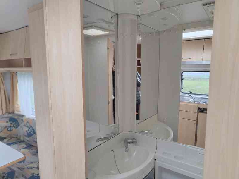 Karavan BEYERLAND Sprinter 460 CTV - foto 8