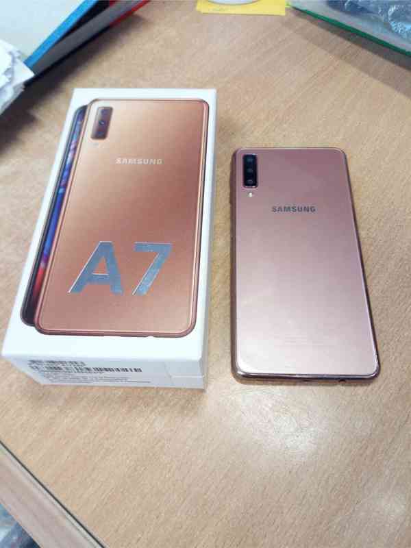 Samsung Galaxy A7 - foto 2