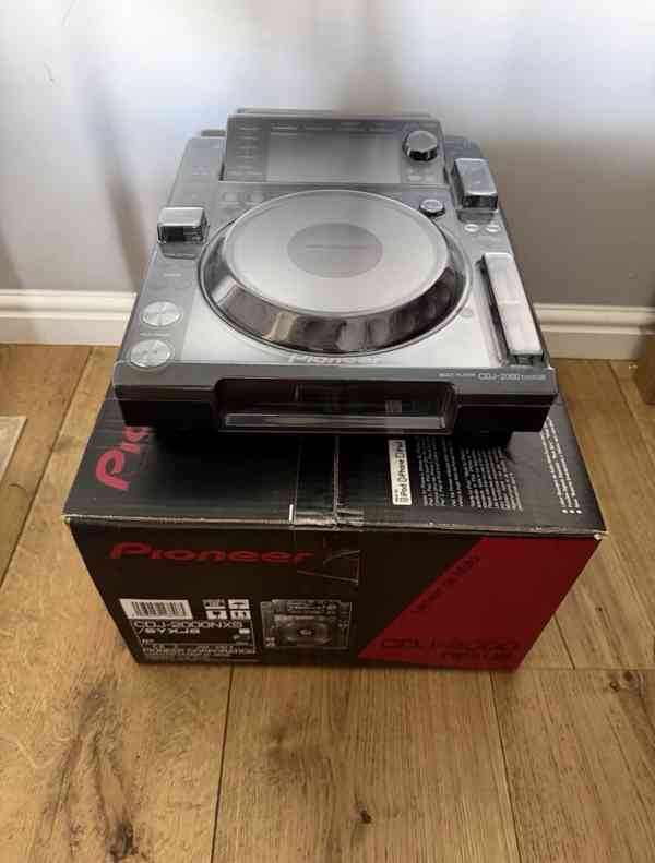 Mixážní pult DJM900 Nexus a aktivní reproduktory Cdj2000 Nex - foto 3