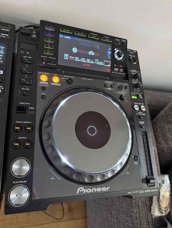 Mixážní pult DJM900 Nexus a aktivní reproduktory Cdj2000 Nex - foto 2