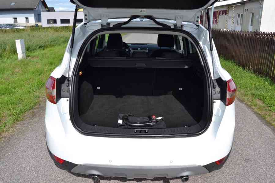 Ford Kuga 2.0 TDCi 103kW Champions Edition 4x4 - foto 12
