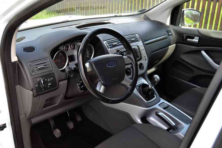 Ford Kuga 2.0 TDCi 103kW Champions Edition 4x4 - foto 7