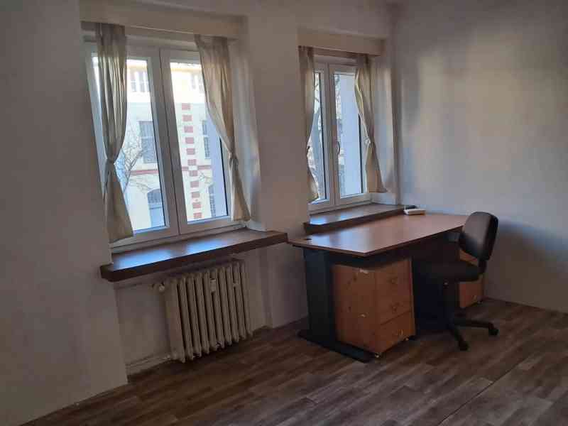 Pronájem bytu 1+kk 23 m² - foto 3