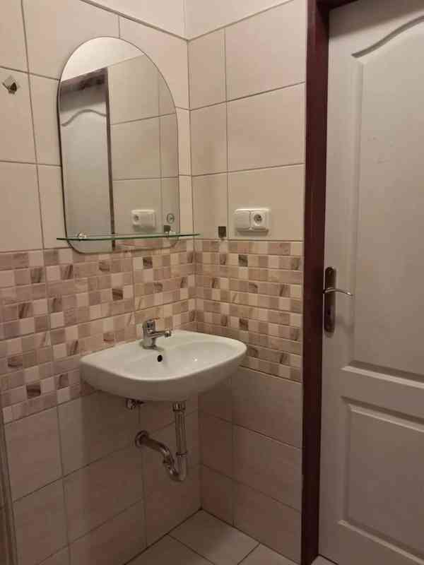 Pronájem bytu 1+kk 23 m² - foto 5