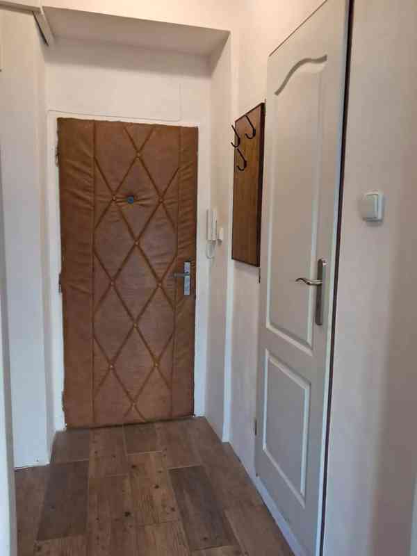 Pronájem bytu 1+kk 23 m² - foto 6
