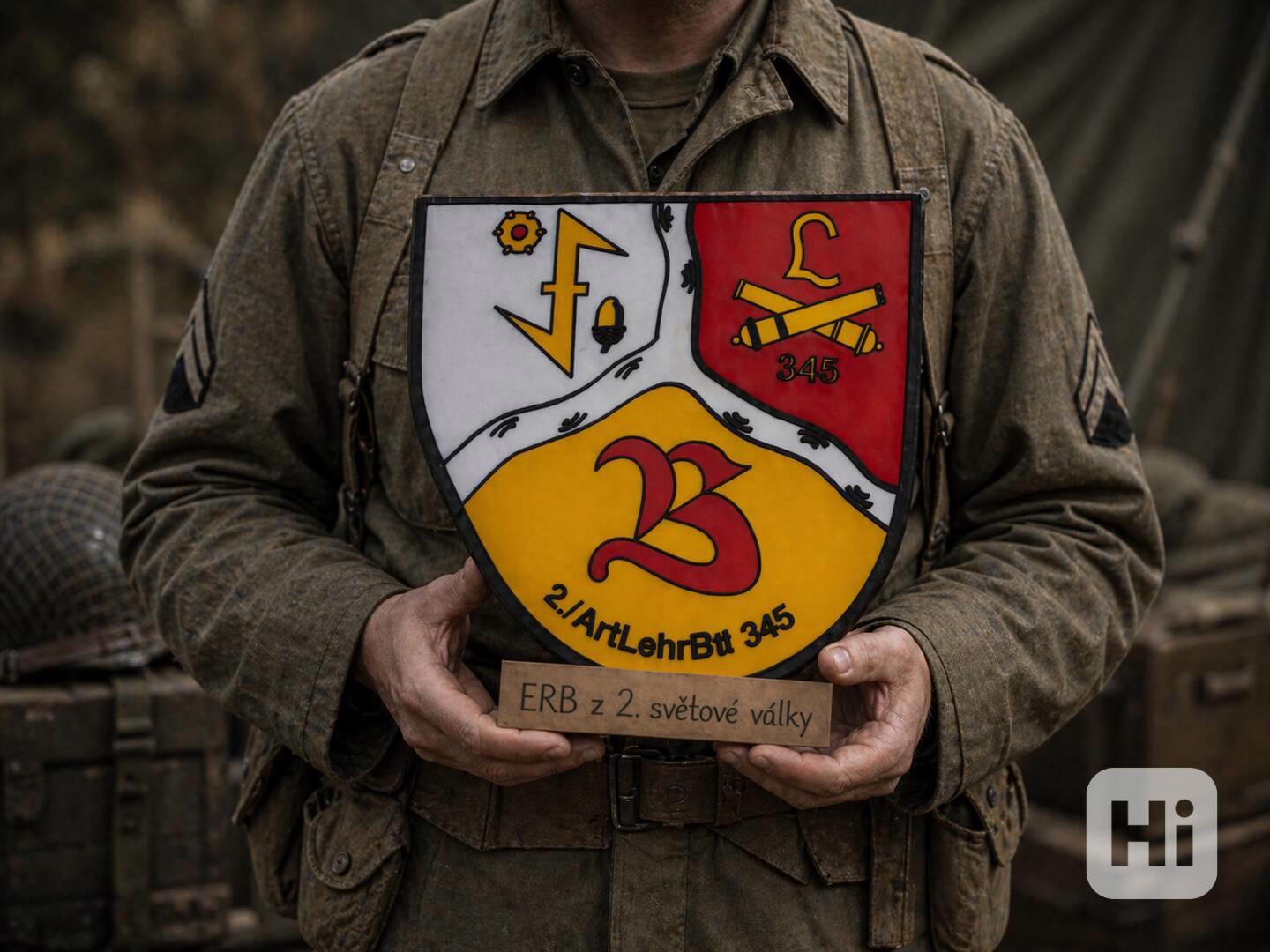 Dekorativní vojenský erb – zajímavý sběratelský doplněk - foto 1