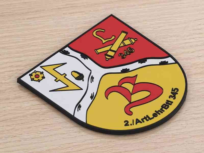 Dekorativní vojenský erb – zajímavý sběratelský doplněk - foto 3