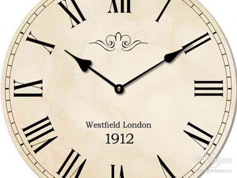 Nástěnné hodiny béžová s římskými čísly Westfield - 29 cm - foto 1