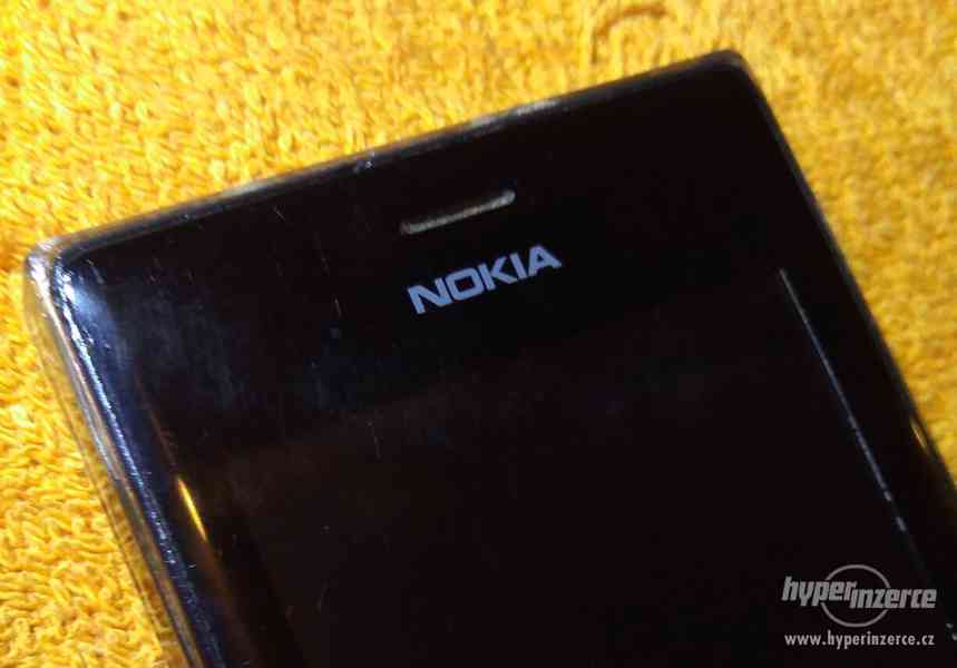 Nokia Asha 503 - k opravě nebo na náhradní díly!!! - foto 2