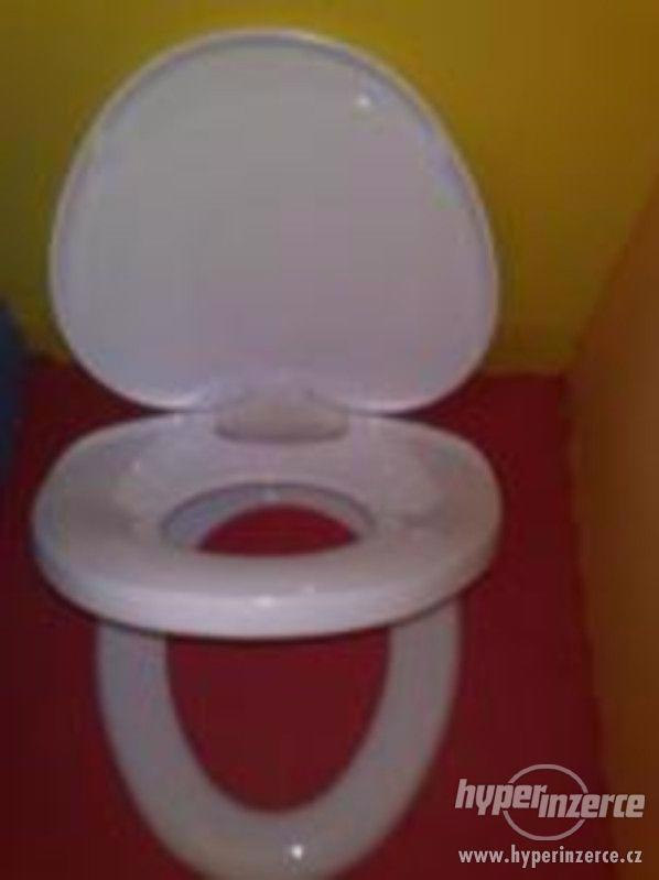 Odplénkování-Učící rodinné WC prkénko  s dětským sedátkem - foto 5