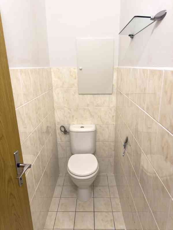 Prodej bytu 3+kk se dvěma balkony, šatnou a velkým sklepem  - foto 16