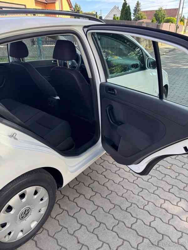 Volkswagen Golf 2,0 TDi 81kW 2010 - foto 8