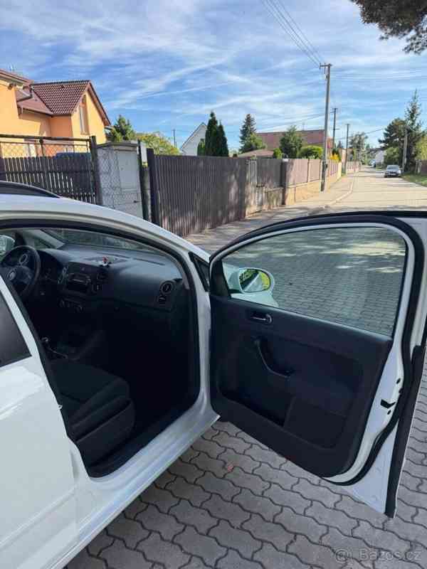 Volkswagen Golf 2,0 TDi 81kW 2010 - foto 3
