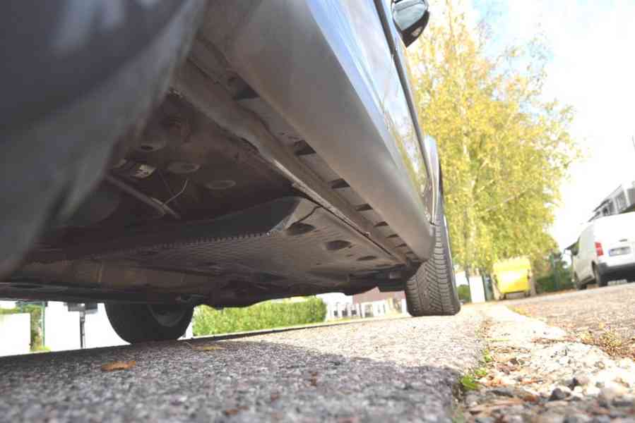 Škoda Yeti 1.2 TSI 77kW Ambition Xenon - foto 20