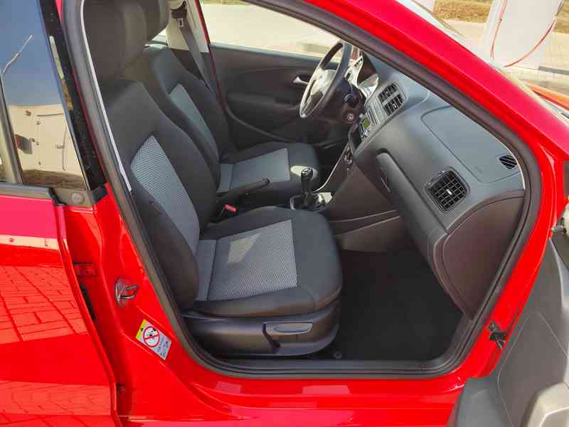 Prodám Volkswagen Polo 1.2 44 Kw Trendline V Dobrém Stavu  - foto 7