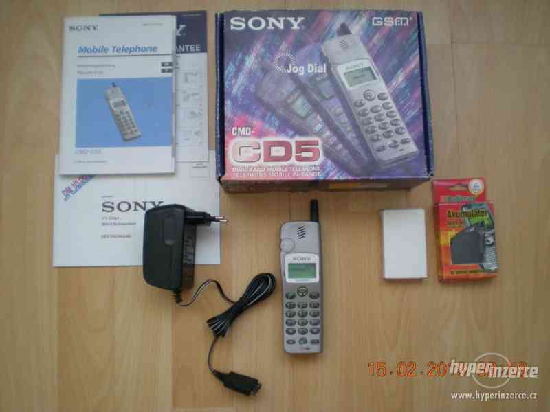 Sony CMD-CD5 - historické telefony z r.2001 od 100,-Kč - foto 2