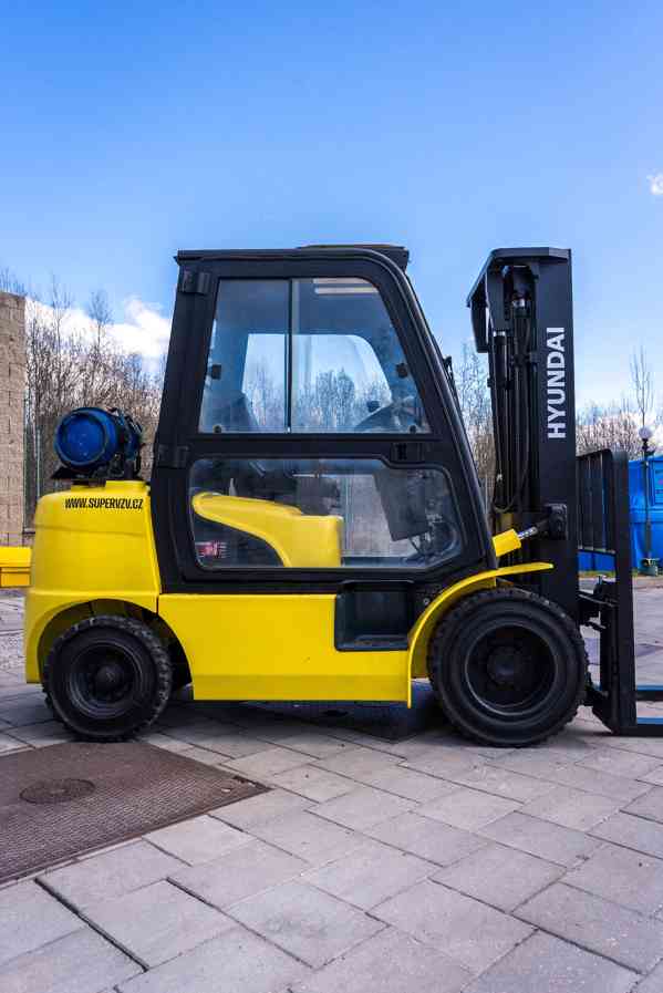 Vysokozdvižný vozík Hyundai 30L-7A - foto 2