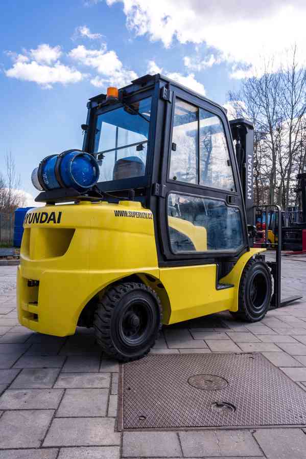 Vysokozdvižný vozík Hyundai 30L-7A - foto 3