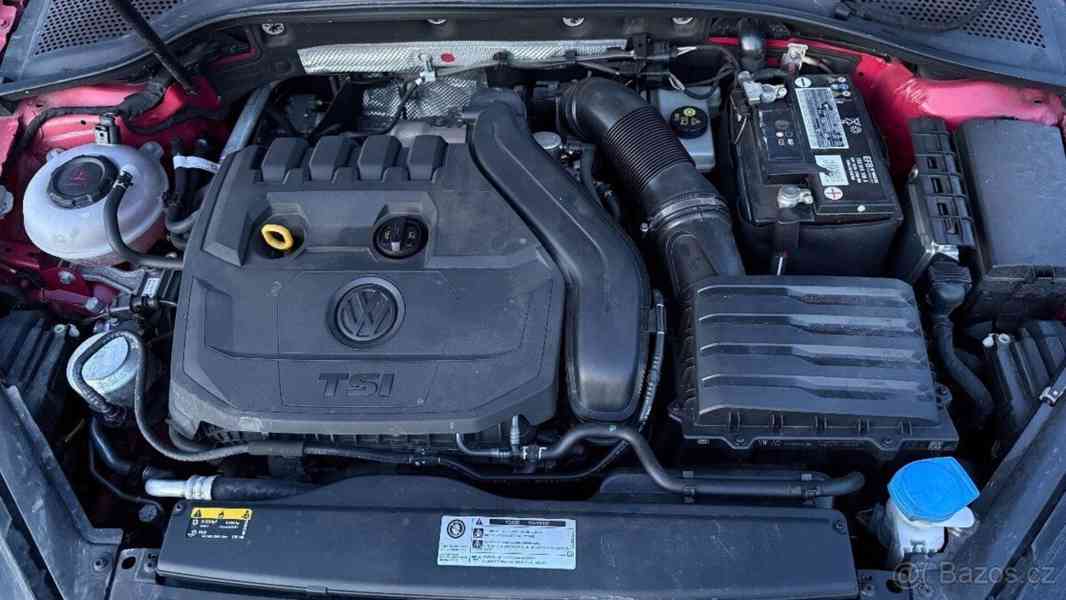 Volkswagen Golf 1,5   7 TSI BMT 96kW Hatchback - foto 14
