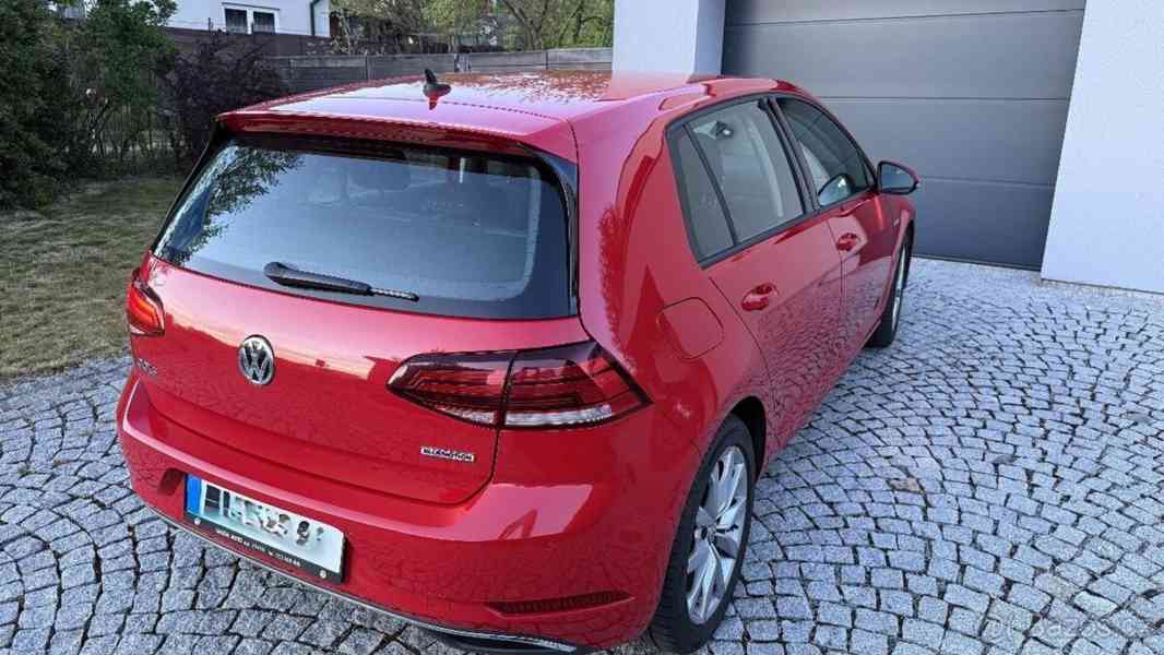 Volkswagen Golf 1,5   7 TSI BMT 96kW Hatchback - foto 6