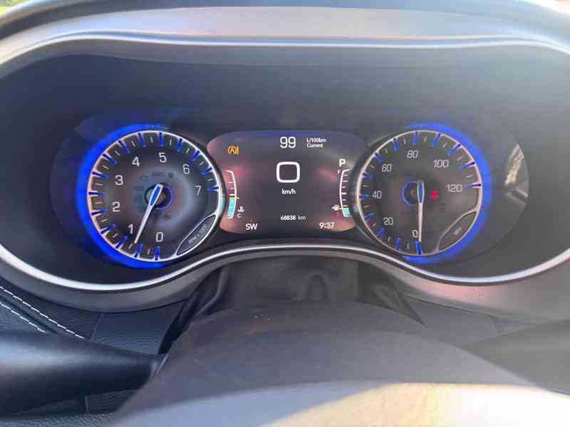 Chrysler Pacifica 3,6 RU Limited DVD Čočka 2021 - foto 16