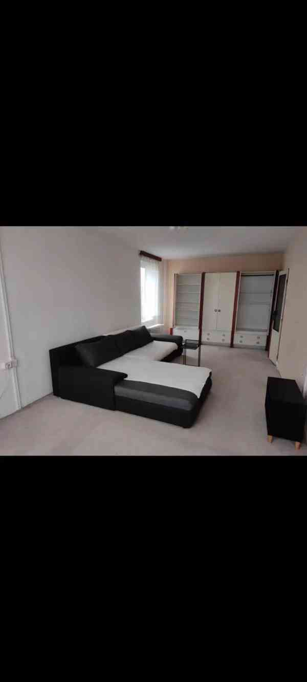 Pronájem bytu 2+1 60 m² - foto 2