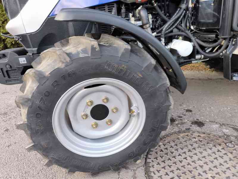 Traktor LOVOL M404 s výkonem 40 Hp s kabinou - foto 6
