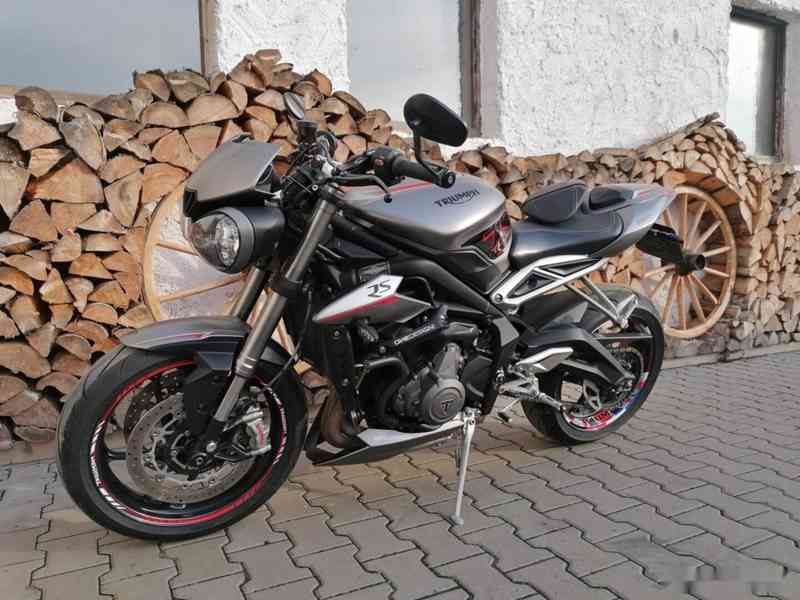 TRIUMPH STREET TRIPLE 765 RS - foto 6
