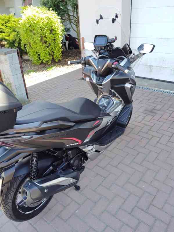 Honda Forza 300 (NF08) 2019-TOP stav,Tuning,včetně doplňků - foto 5