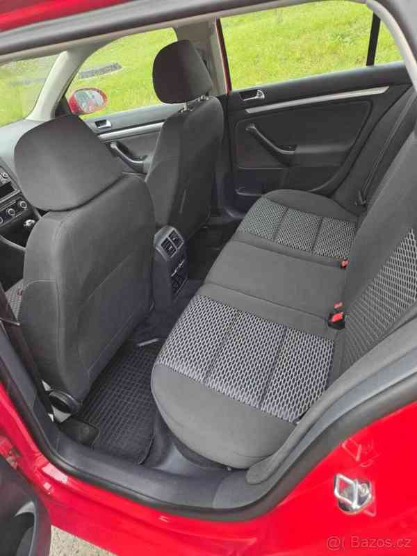 Volkswagen Golf 1,6   TDI - foto 5