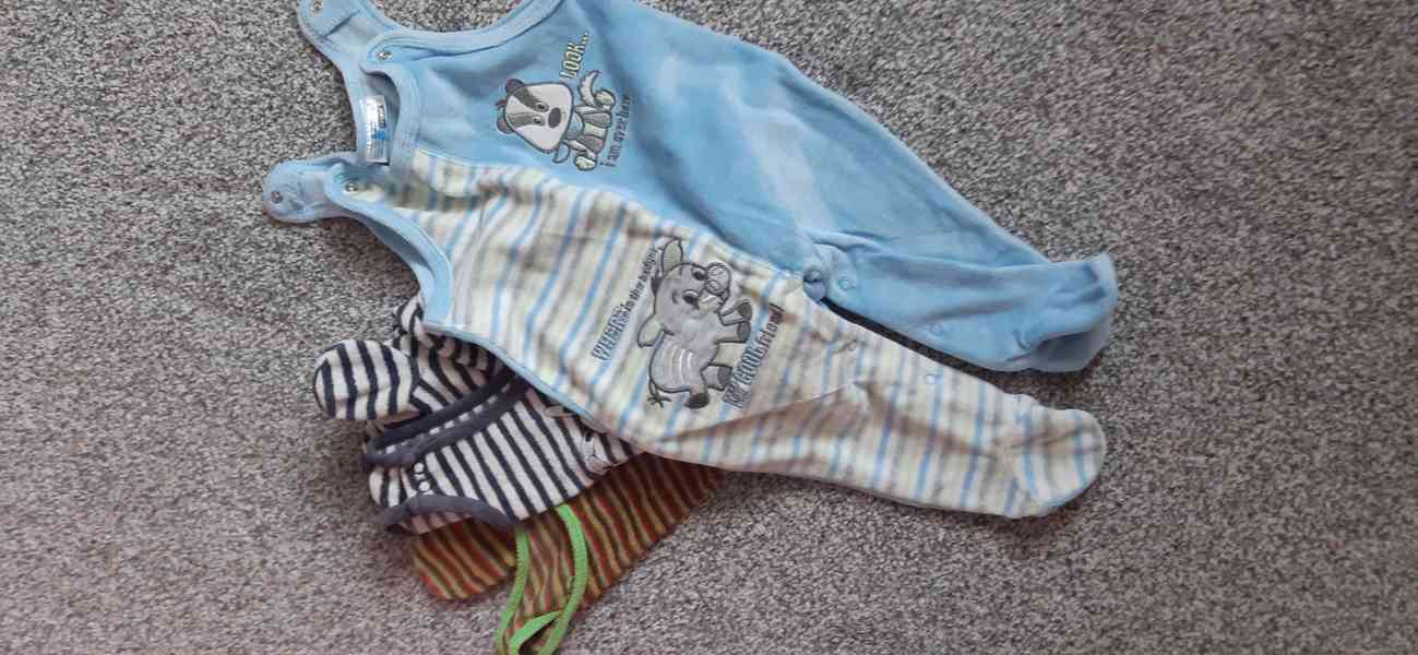 Zimní kojenecké oblečení vel. 68, 22 kusů - foto 7