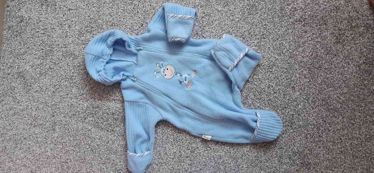 Zimní kojenecké oblečení vel. 68, 22 kusů - foto 2