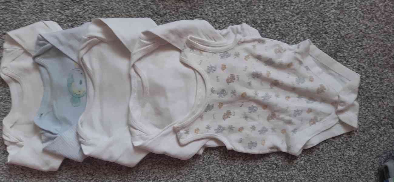 Zimní kojenecké oblečení vel. 68, 22 kusů - foto 4