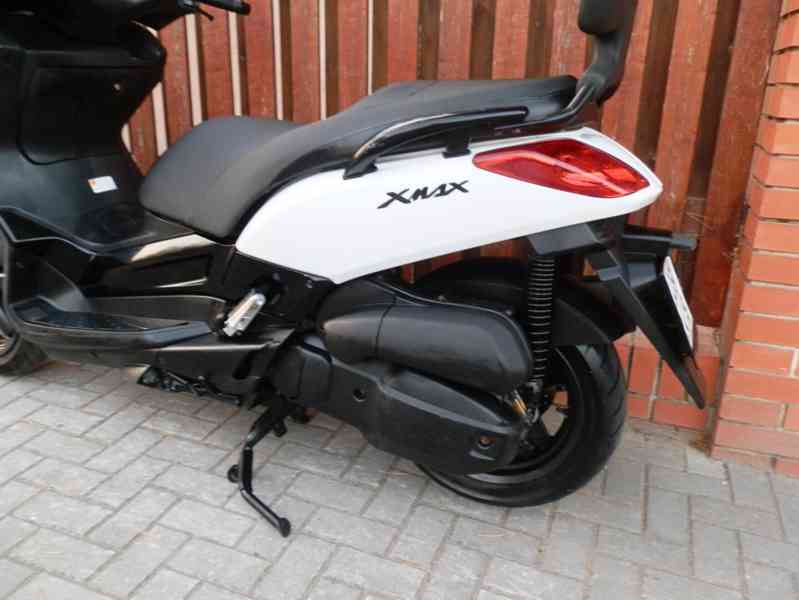 Yamaha X-Max 125 - foto 17