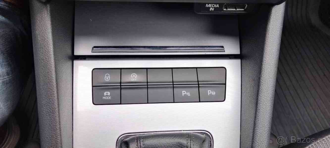 Škoda Octavia 1,6   TDi - foto 18