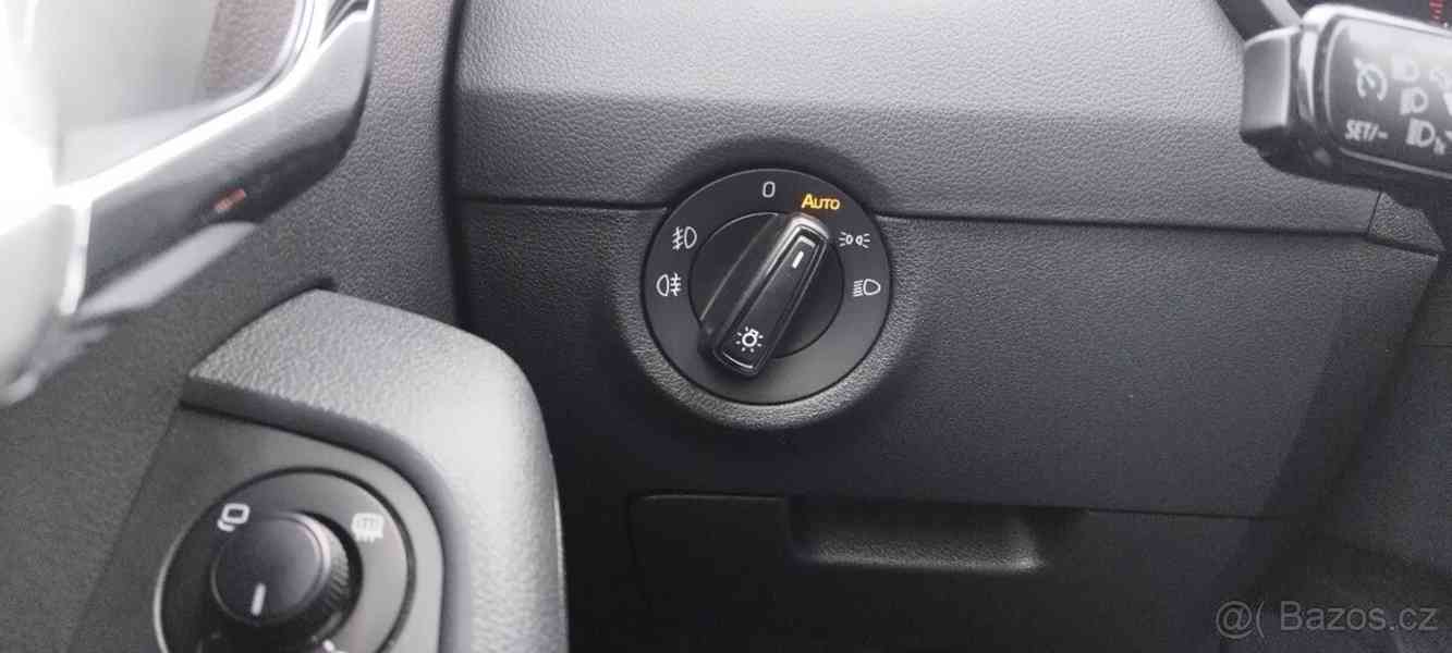 Škoda Octavia 1,6   TDi - foto 17