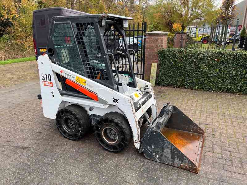 BOBCAT S70 - foto 1