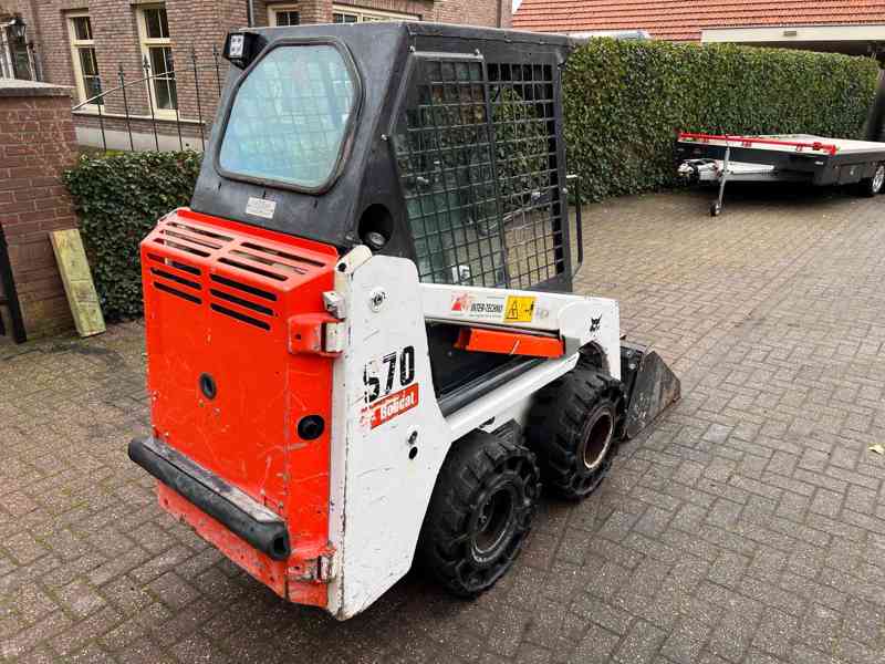 BOBCAT S70 - foto 2